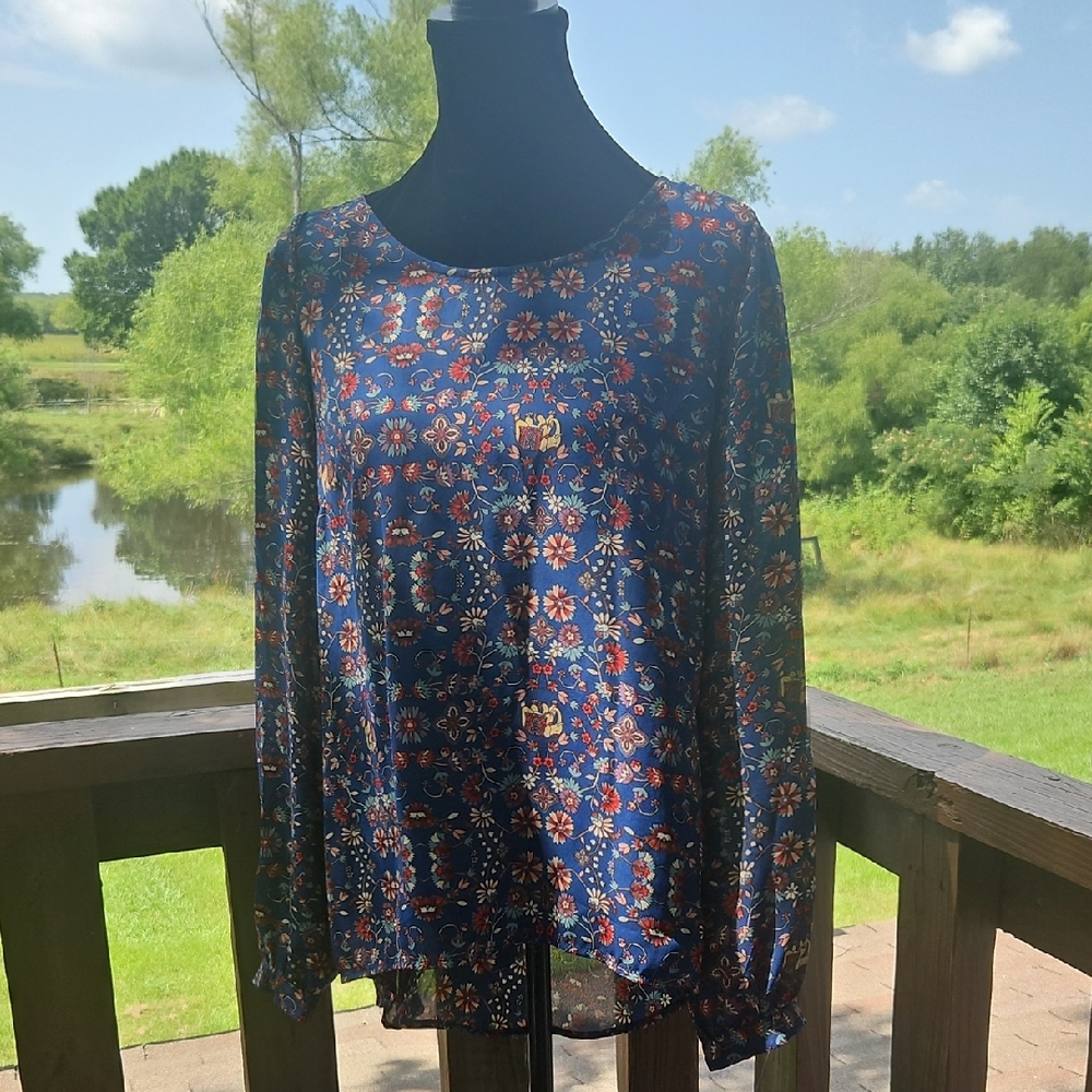 Floral Blue Women's Top EUC